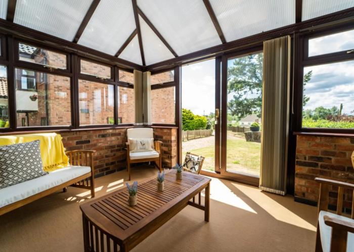 Exclusive Cottage - Hot Tub - Pets OK - In Norfolk Broads