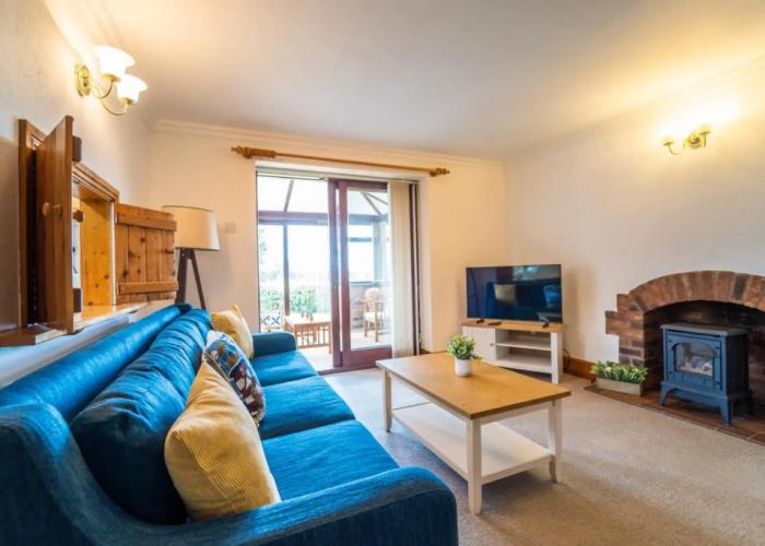 Exclusive Cottage - Hot Tub - Pets OK - In Norfolk Broads