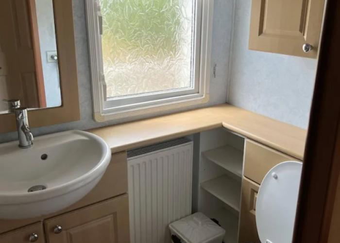 2 Bedroom Caravan at Heacham Beach With Decking