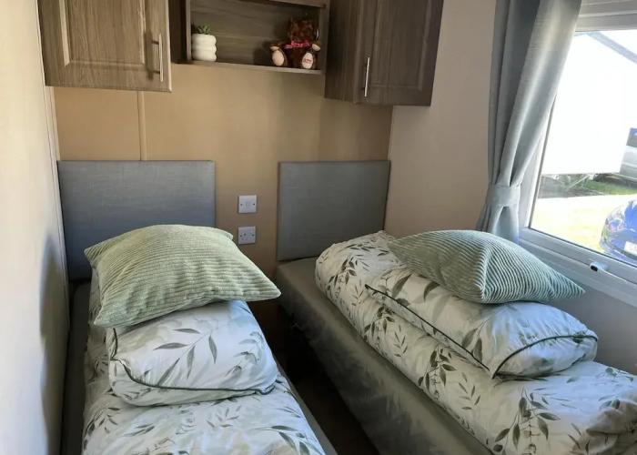 2 Bed Caravan Pets go Free at Heacham Beach
