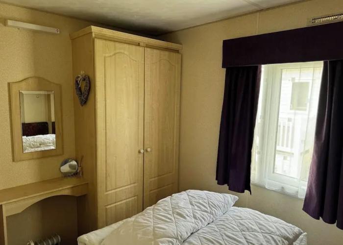 Family Friendly 3 Bedroom Caravan Pets go Free