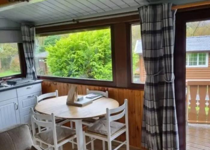 Mountain View 2 bed Log Cabin