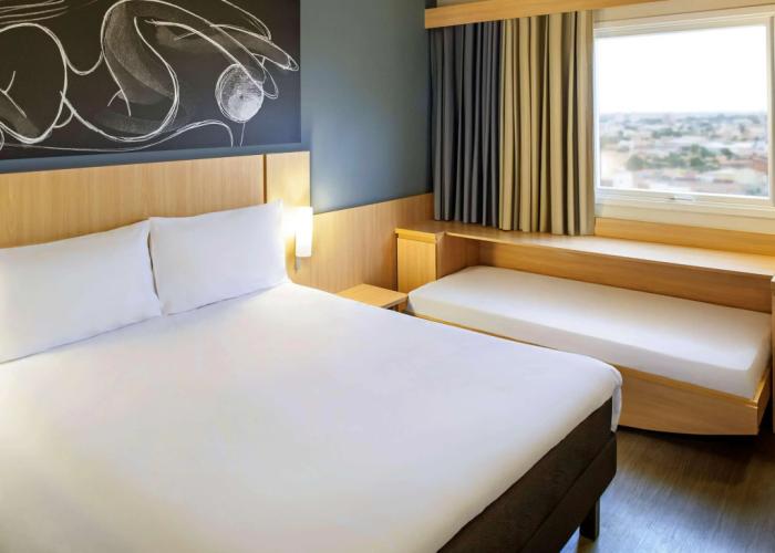 Ibis Imperatriz