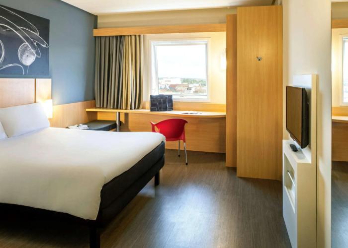 Ibis Imperatriz