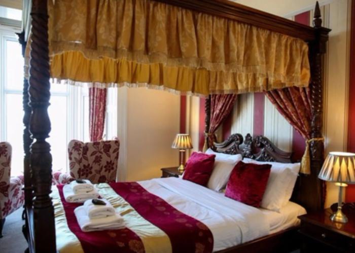 The Riviera Guest House