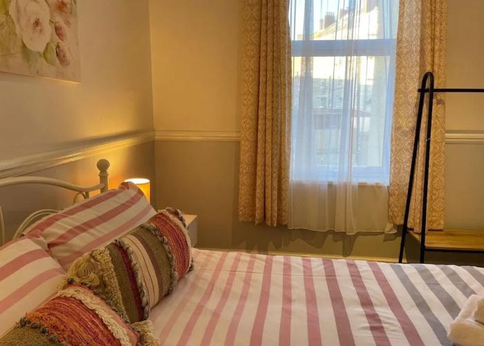 LilyRose Hotel