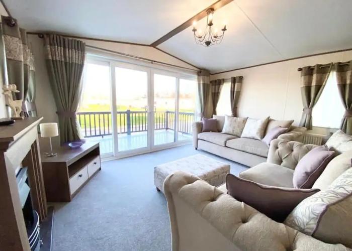 Inviting 3-bed Lodge Tattershall Lakes, Lincoln
