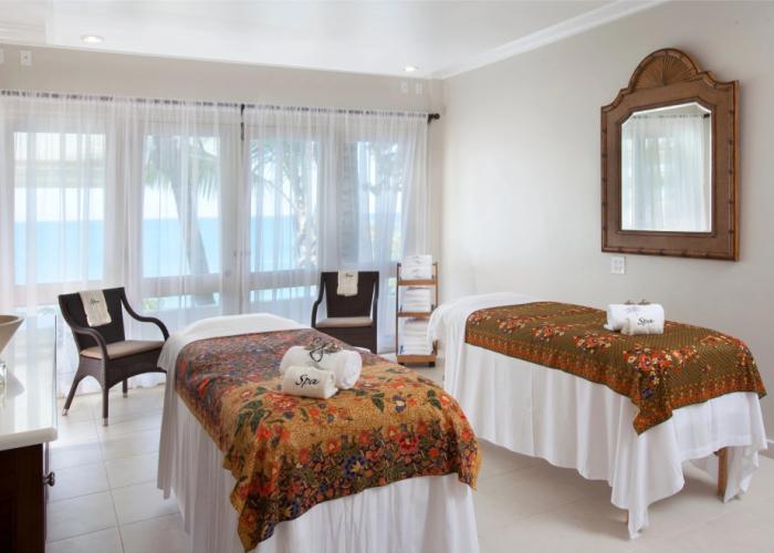 Blue Waters Resort & Spa