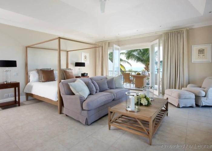 Blue Waters Resort & Spa