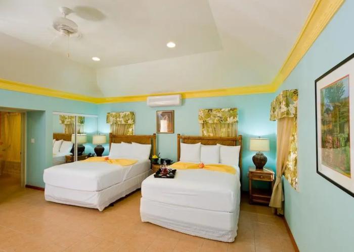 The Villas at Sunset Lane