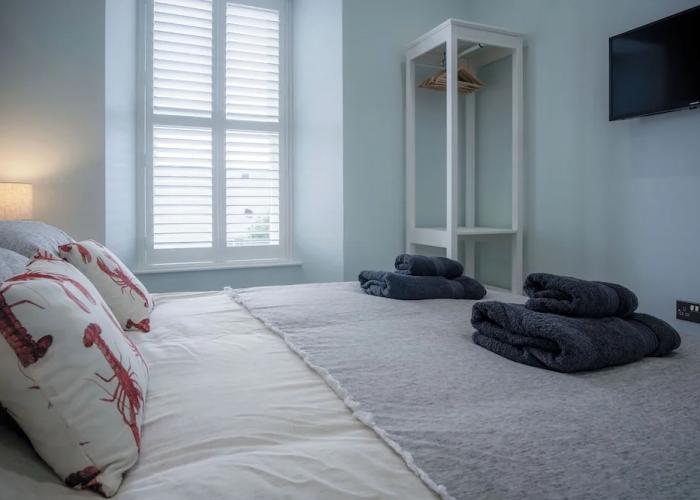 No. 6 Croft House - 1 Bedroom Apartment - Tenby