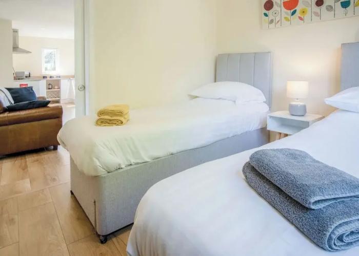 Skomer Lodge - 2 Bedroom Lodge - Manorbier