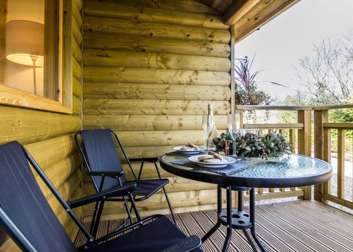 Laurel Lodge - Log Cabin - St Florence