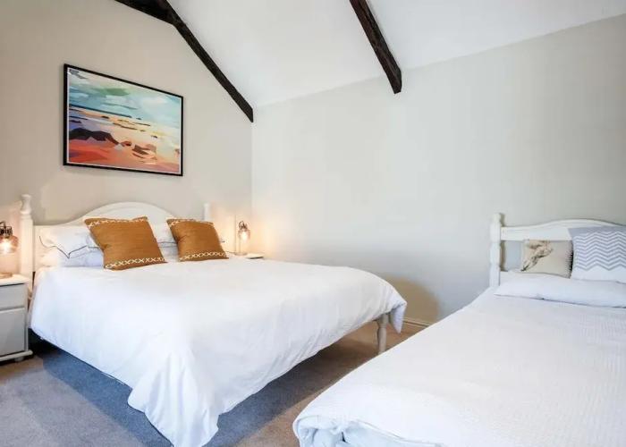 Tregoyr - 3 Bedroom Holiday Home - St. Florence