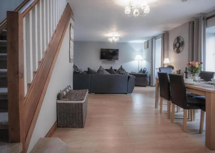 Rose Coach House - 3 Bedroom Cottage - Pendine