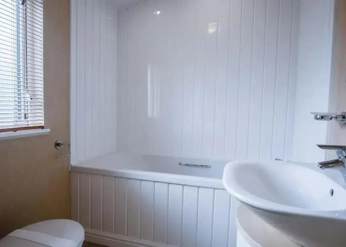 3 Manor Lodge - 2 Bedroom Lodge - Pendine