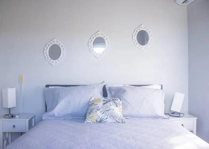 Apt 2 Stylish 2 bed Cosy and Comfortable