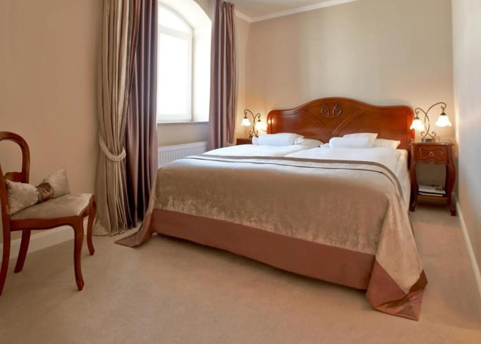 Miramar Hotel