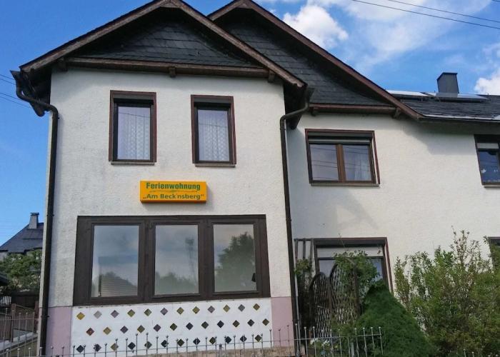 Flat Near the Tannenbergsthal ski Resort