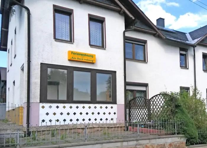 Flat Near the Tannenbergsthal ski Resort
