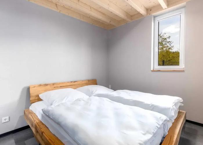 Nice Bungalow in Hallschlag Near the Lakebeach