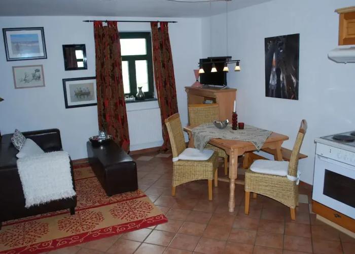 Landhaus mit Schwimmbad in Dargun