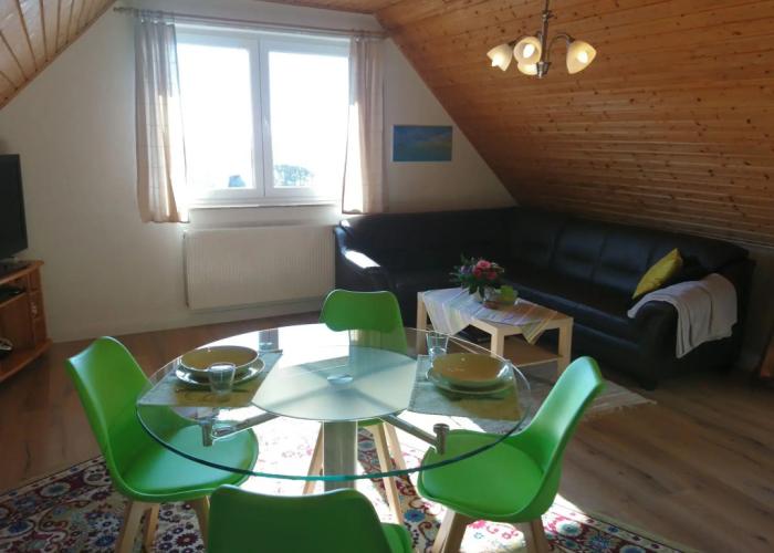 Spacious Flat in Wilhelmshof near Lake
