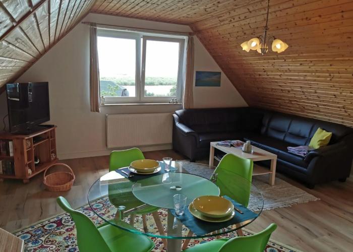 Spacious Flat in Wilhelmshof near Lake