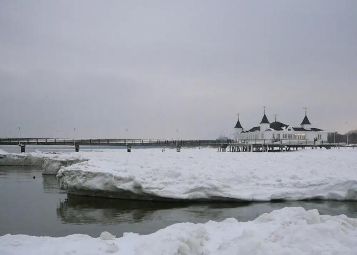 Spacious Appartment in Wilhelmshof Near Lake