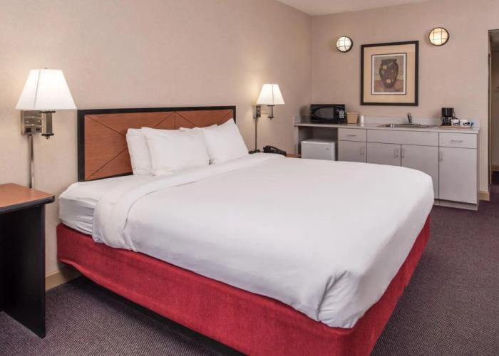 Hawthorne Inn and Conference Center