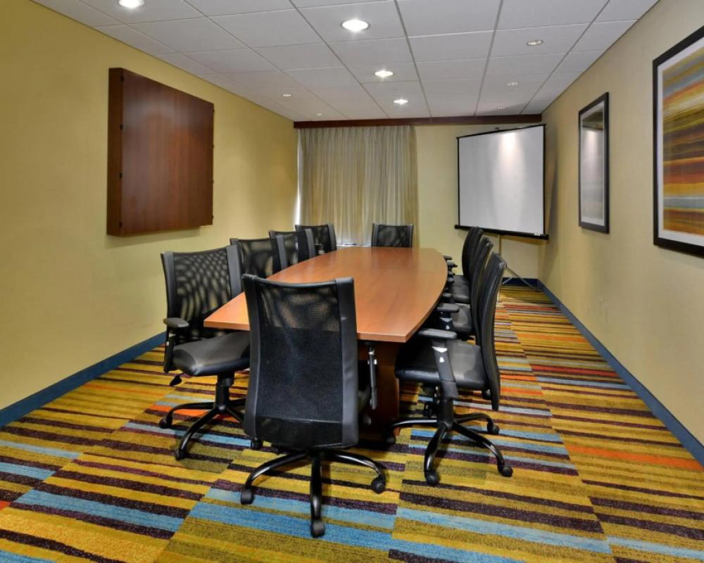 фото Fairfield Inn & Suites by Marriott Winston-Salem Hanes Mall