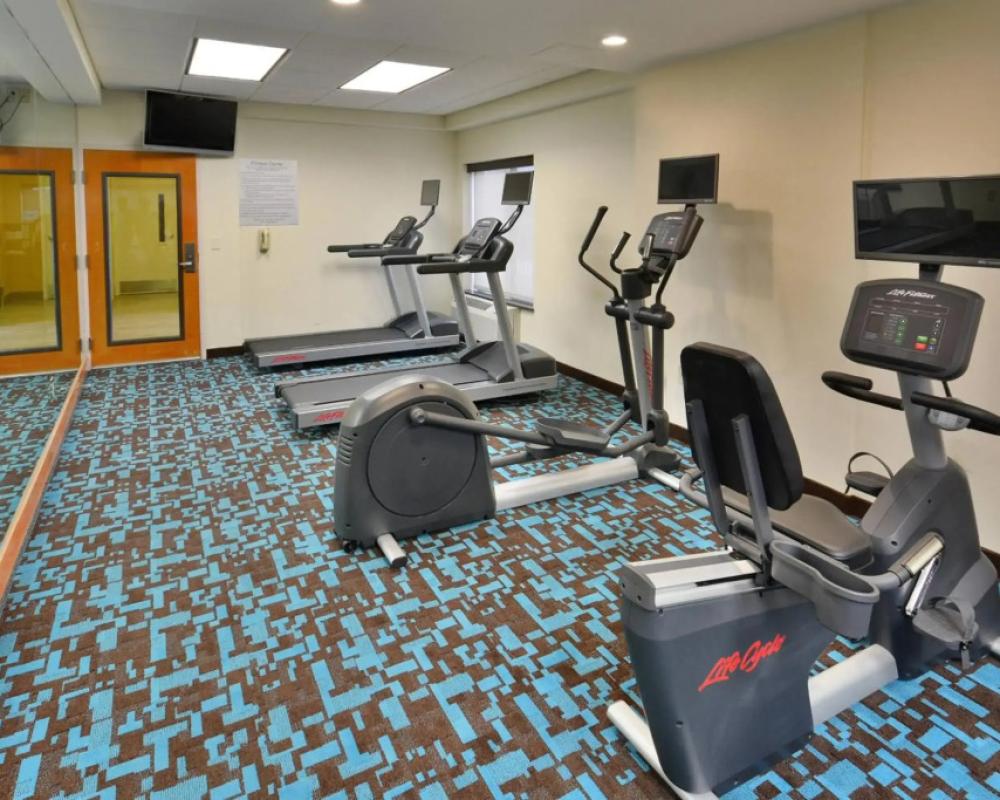 фото Fairfield Inn & Suites by Marriott Winston-Salem Hanes Mall