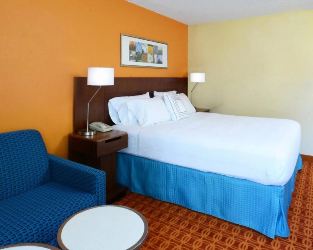 фото Fairfield Inn & Suites by Marriott Winston-Salem Hanes Mall