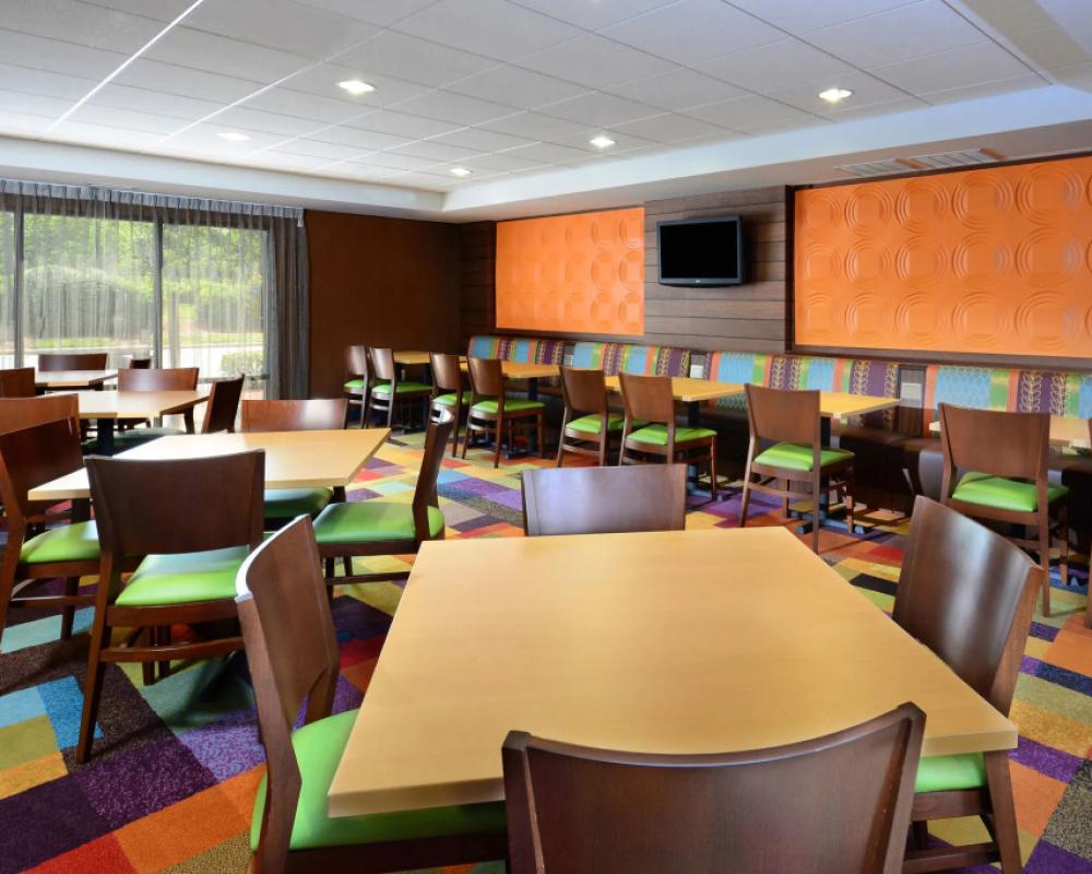 фото Fairfield Inn & Suites by Marriott Winston-Salem Hanes Mall