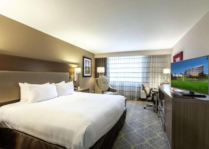 DoubleTree by Hilton Winston Salem - University
