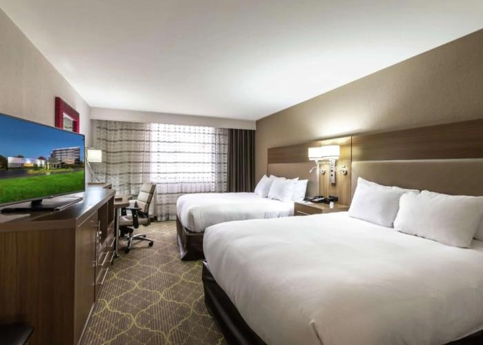 DoubleTree by Hilton Winston Salem - University