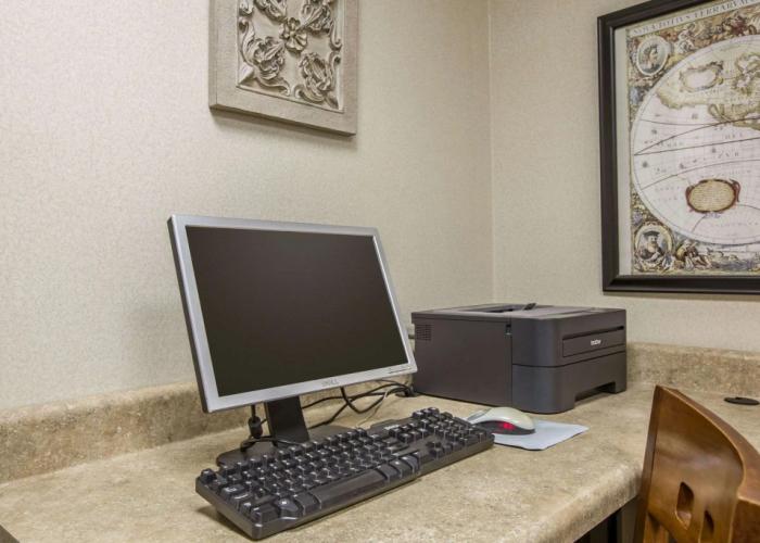 Quality Inn & Suites Hanes Mall