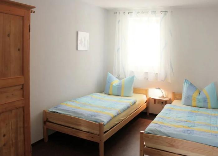 Apartment in Weibig With Garden