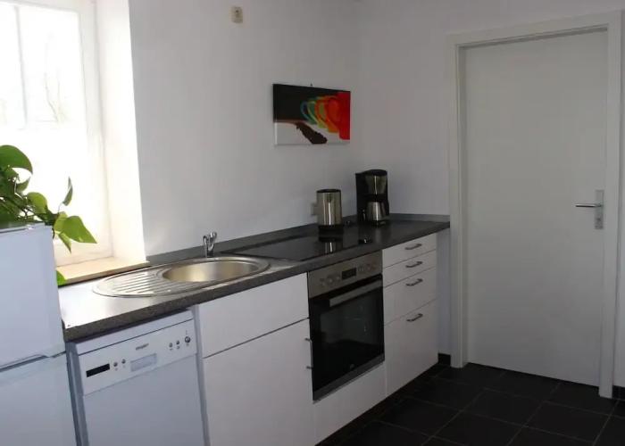 Apartment in Weibig With Garden