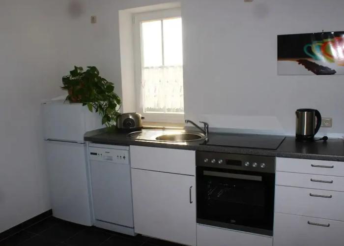 Apartment in Weibig With Garden