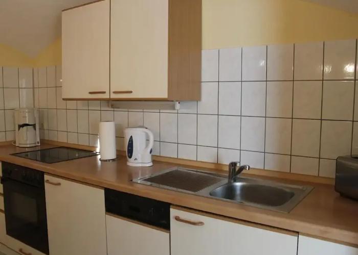 Apartment in Weibig With Garden