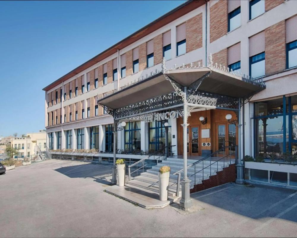 фото NH Ancona