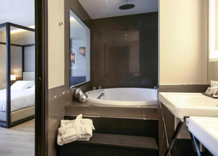 EGO Hotel