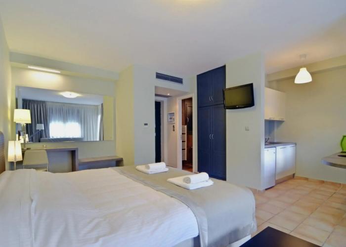 Ellopia Point Hotel