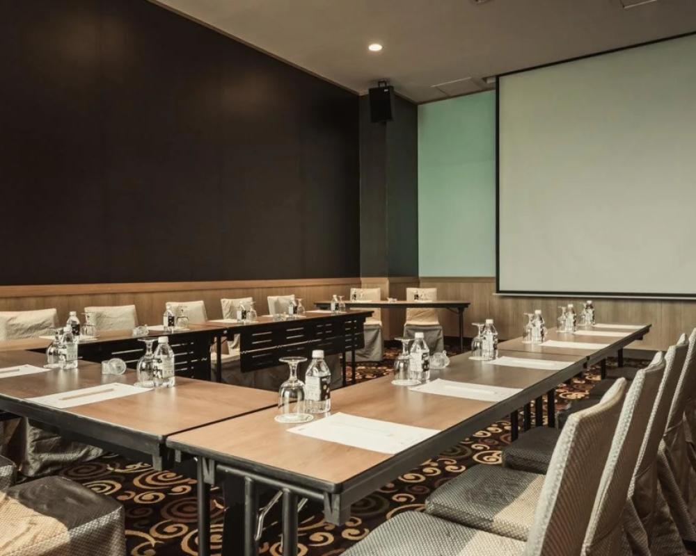 фото WEIL Hotel