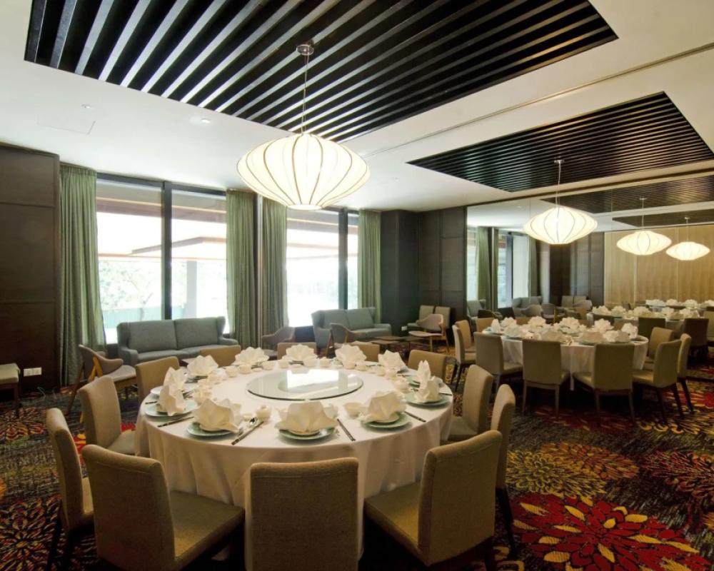 фото WEIL Hotel