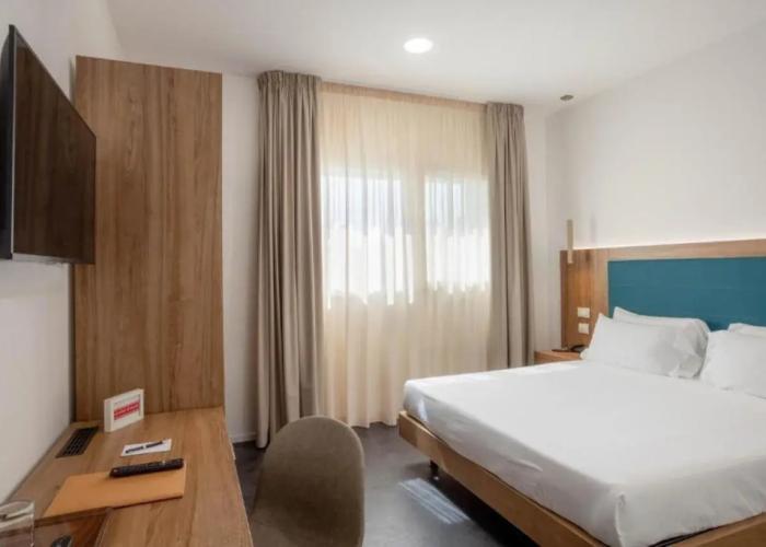 Hotel V Hotel