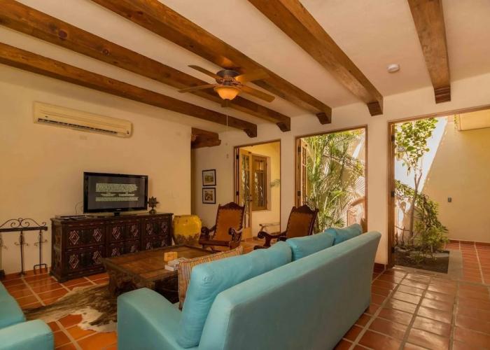 Casa De La Alegria 3BR by Casago
