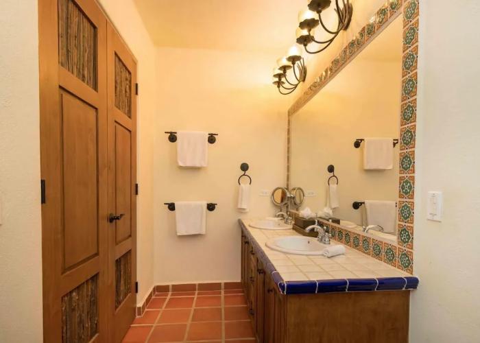 Casa De La Alegria 3BR by Casago