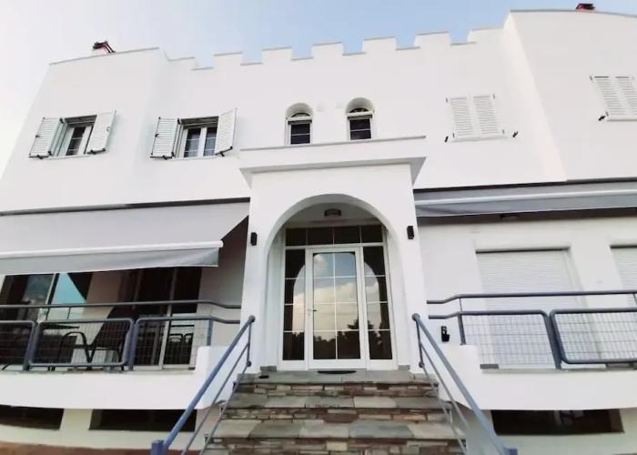 Castello Apartments